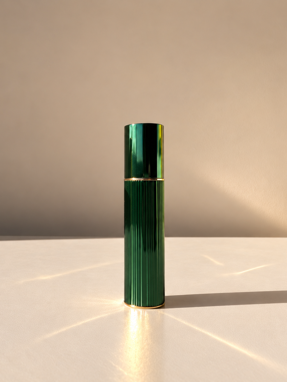 Petit Niche decant green